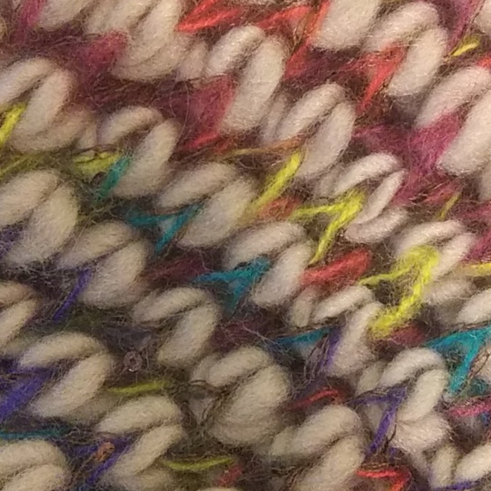 Thick scarf - Picture 2 of 2